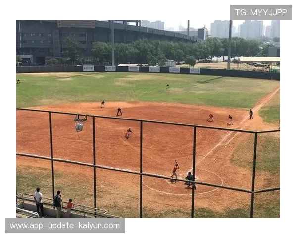 棒球俱乐部设立青训成长观察员跟踪选材质量,棒球训练观后感